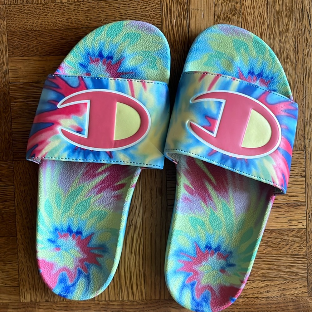 Champion rainbow slides size 7W